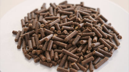 Kudo Premium Red Meat & Vegetables Mini Adult kaltgepresstes Hundefutter – Detailansicht der Kroketten.